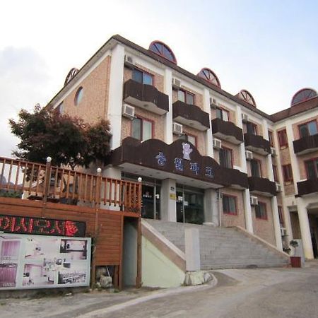 Motel Songwol Park Sokcho Exterior foto