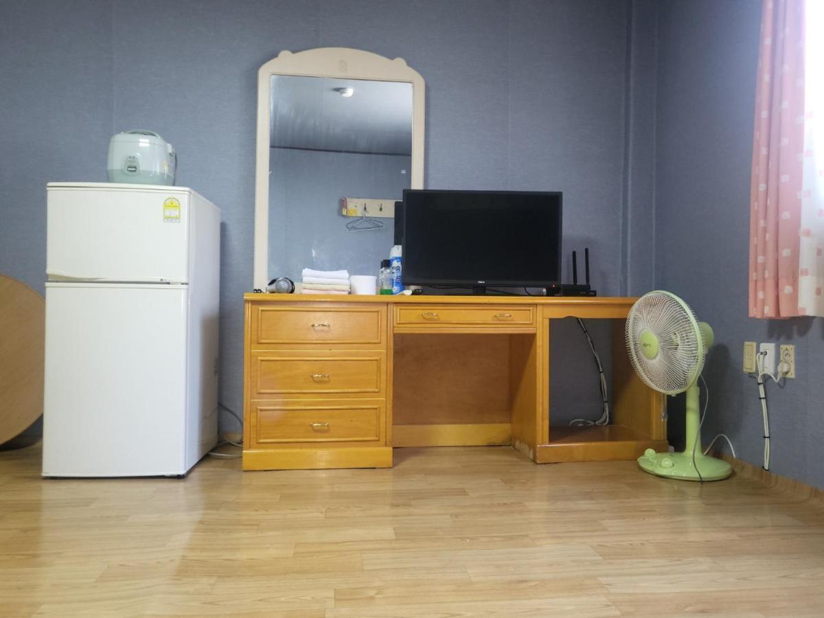 Motel Songwol Park Sokcho Exterior foto