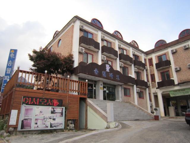 Motel Songwol Park Sokcho Exterior foto